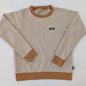 Patagonia Women’s Crewneck Sweatshirt in Beige with Brown Trim